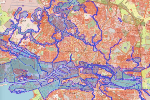 Затопленный водой земельный участок с мелиоративным каналом в Калининградской области 