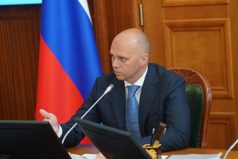 Беспрозванных наградил многодетные семьи и 11-летнего калининградца 