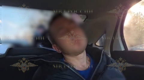 Появилось видео с подозреваемым в убийстве женщины и ребёнка в Петербурге 