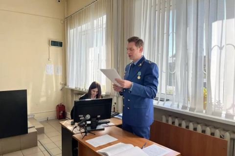 здание районного суда в Смоленской области, где вынесен приговор по делу об истязании детей 