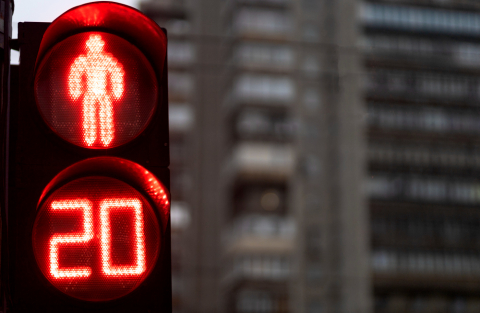 Два новых светофора заработали на проспекте Ленина в Мурманске 
